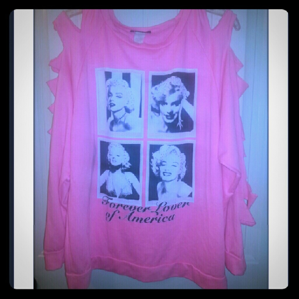 FLASH SALE EVERYTHING 3/$12 Cold Shoulder Monroe